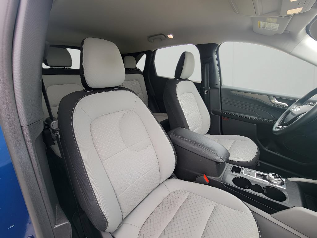 Used 2023 Ford Escape Active w/ Tech Pack #2 AWD/4WD image 33