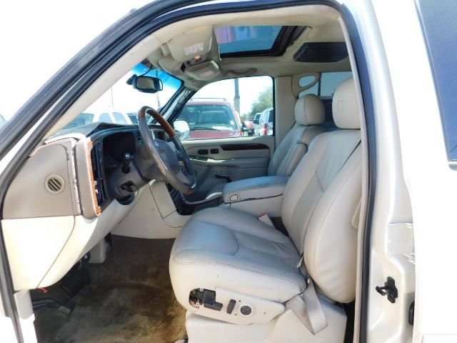 Used 2003 Cadillac Escalade EXT w/ Marketing Vehicle Package image 9