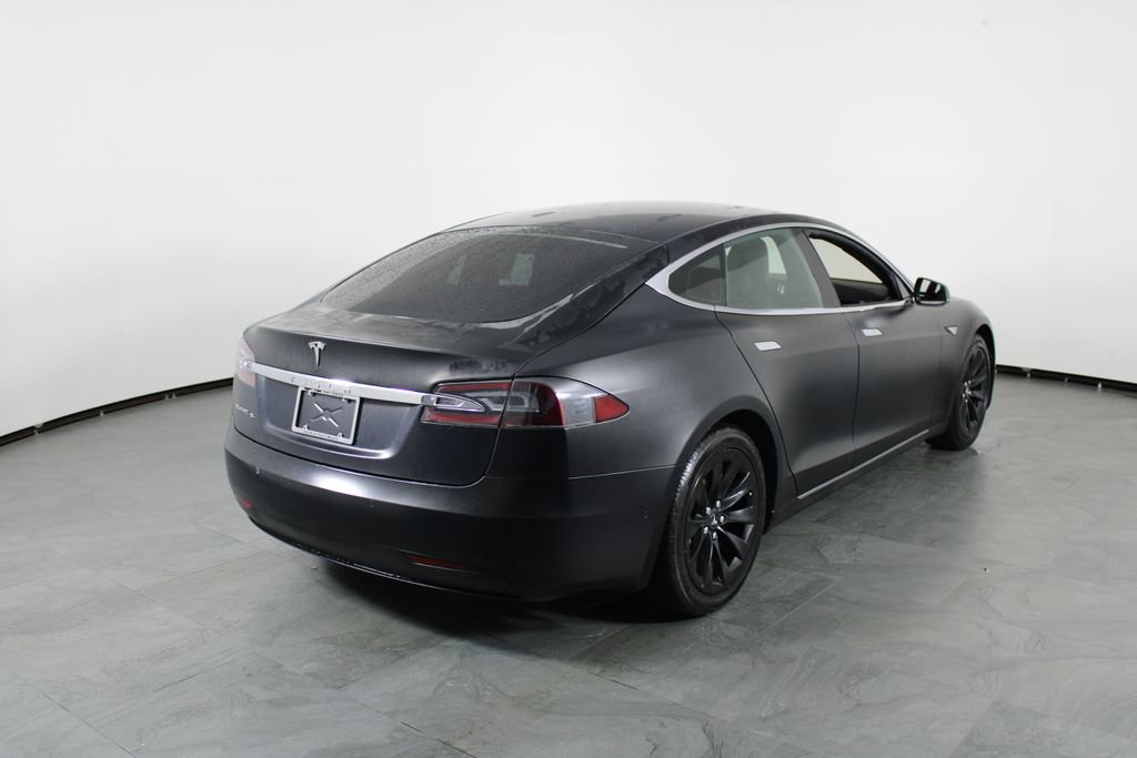 Used 2016 Tesla Model S 70 image 15
