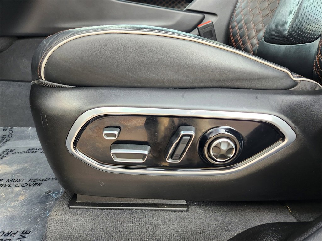 Used 2022 Jeep Grand Cherokee Summit image 7