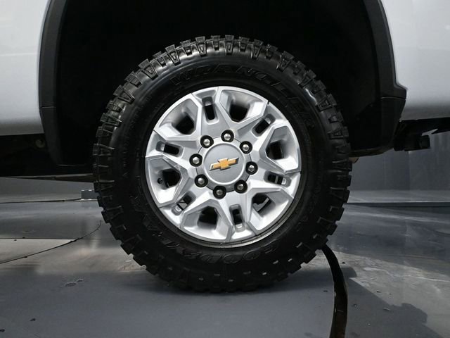 Used 2024 Chevrolet Silverado 3500 LT image 16