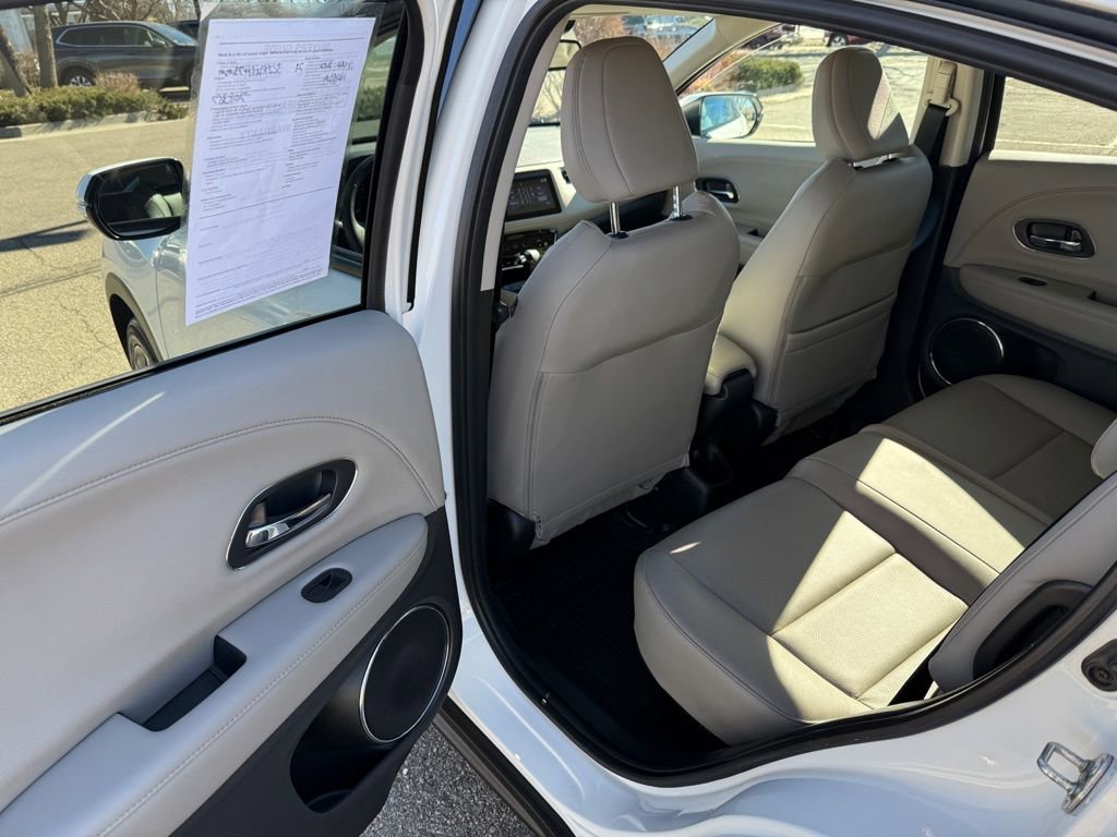 Used 2021 Honda HR-V EX-L image 11