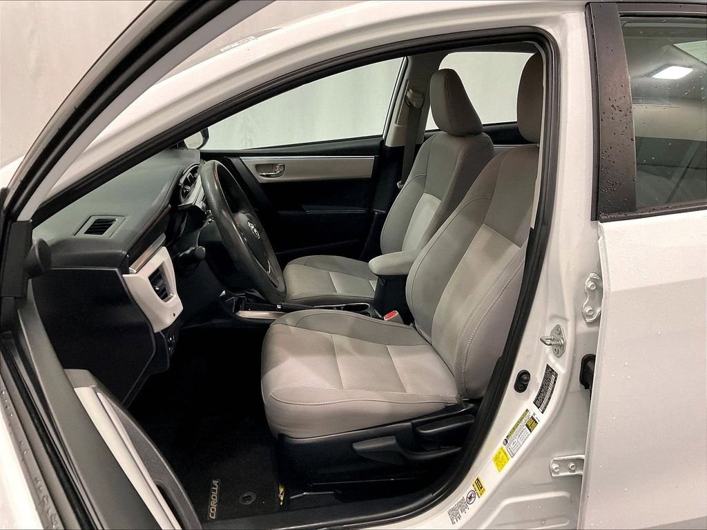 Used 2014 Toyota Corolla LE FWD image 10