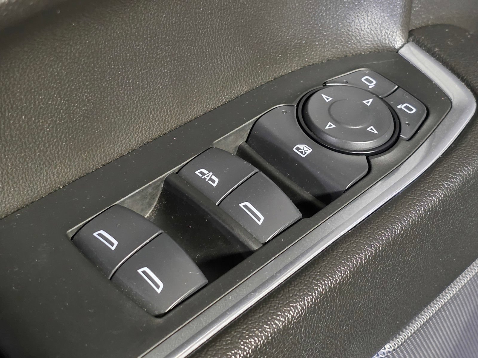 Used 2024 GMC Sierra 1500 SLE RWD image 23