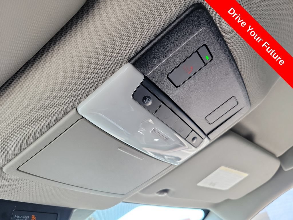 Used 2023 Nissan Rogue SV FWD image 14