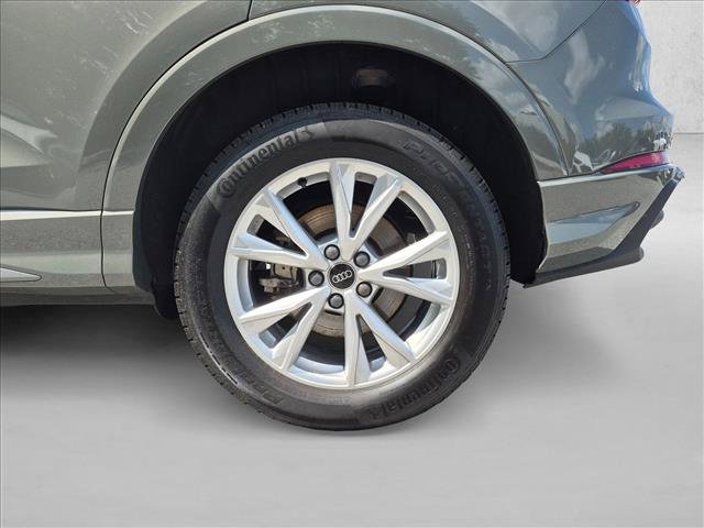 Certified 2025 Audi Q3 2.0T Premium w/ Convenience Package AWD/4WD image 24