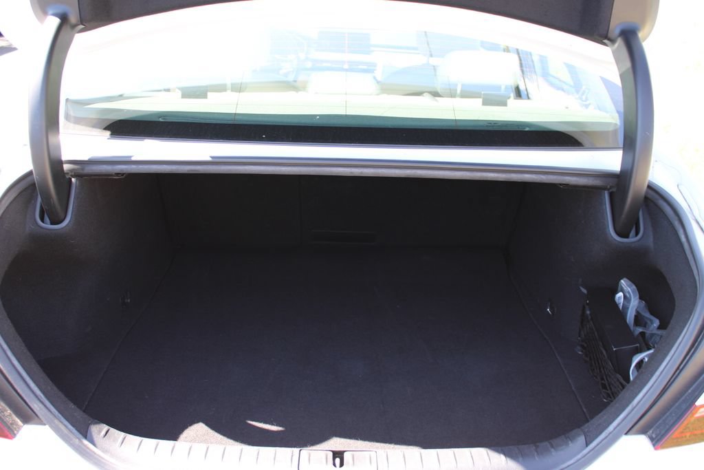Used 2024 Genesis G70 2.5T image 29