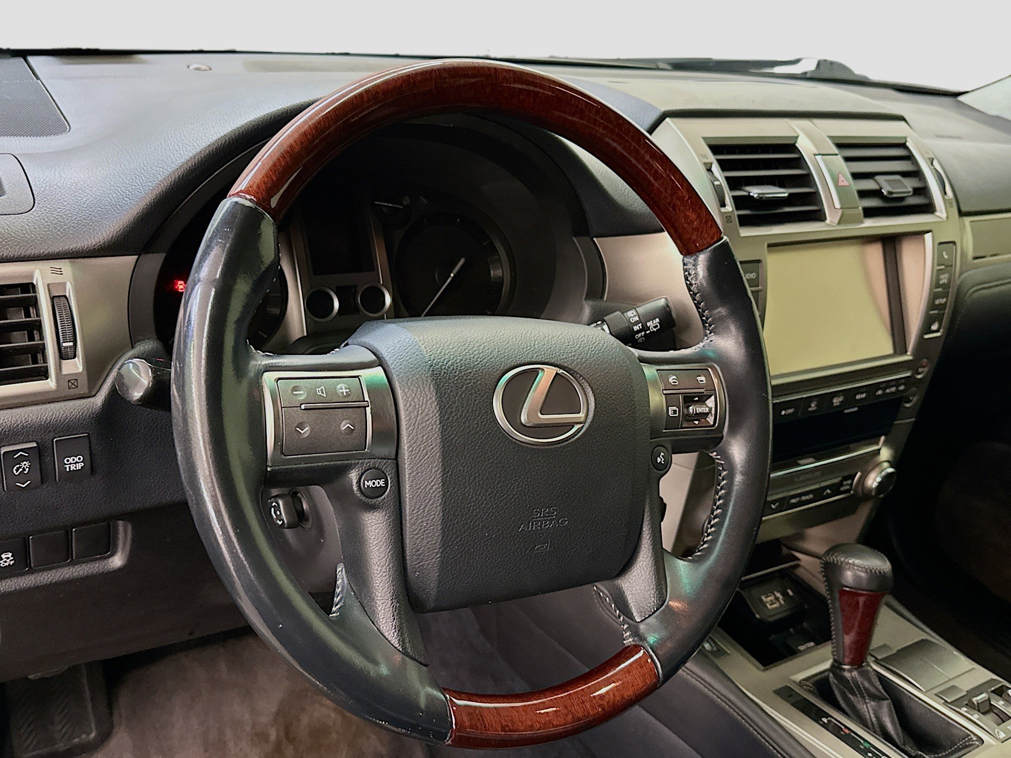 Used 2014 Lexus GX 460 image 18