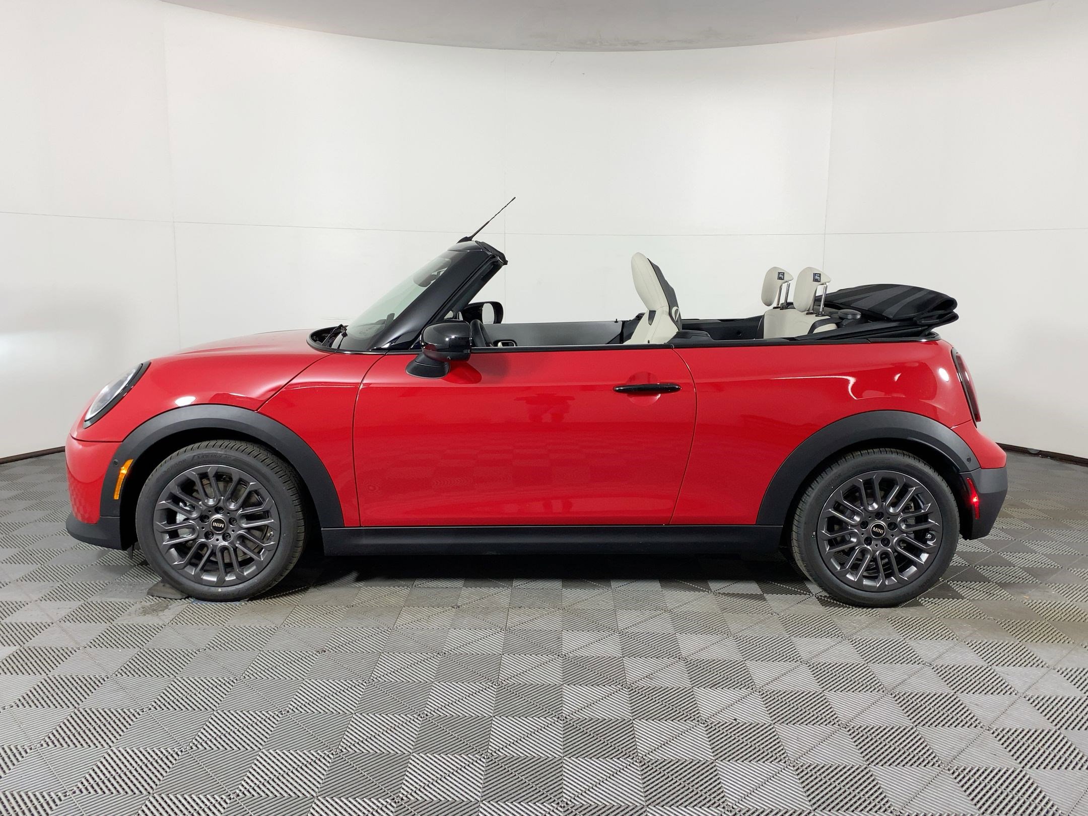 New 2026 MINI Cooper S FWD image 2