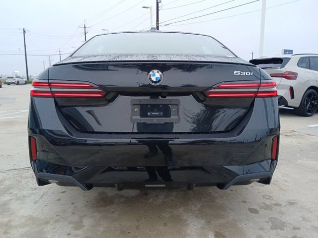 New 2026 BMW 530i RWD image 8