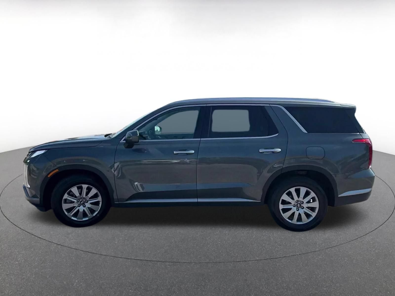 Used 2025 Hyundai Palisade SEL FWD image 9