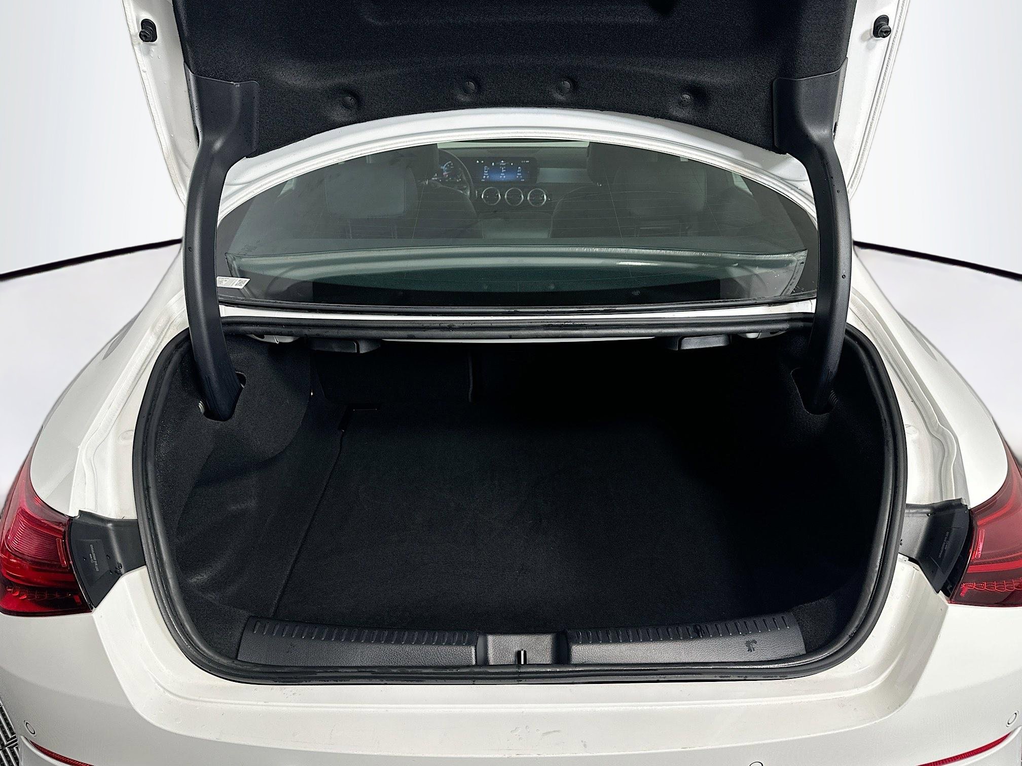 Used 2025 Mercedes-Benz CLA 250 image 30