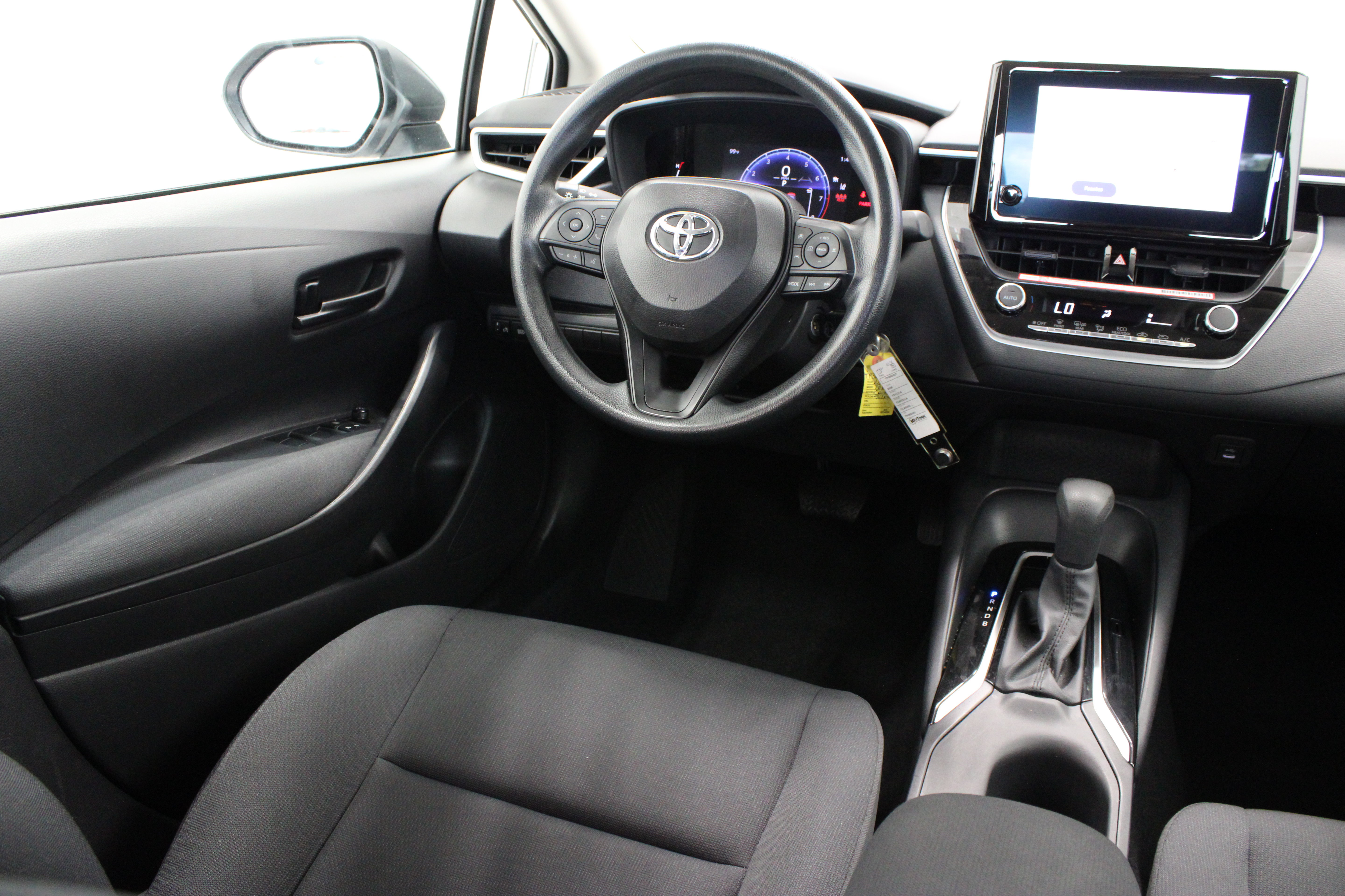 Used 2026 Toyota Corolla LE FWD image 28