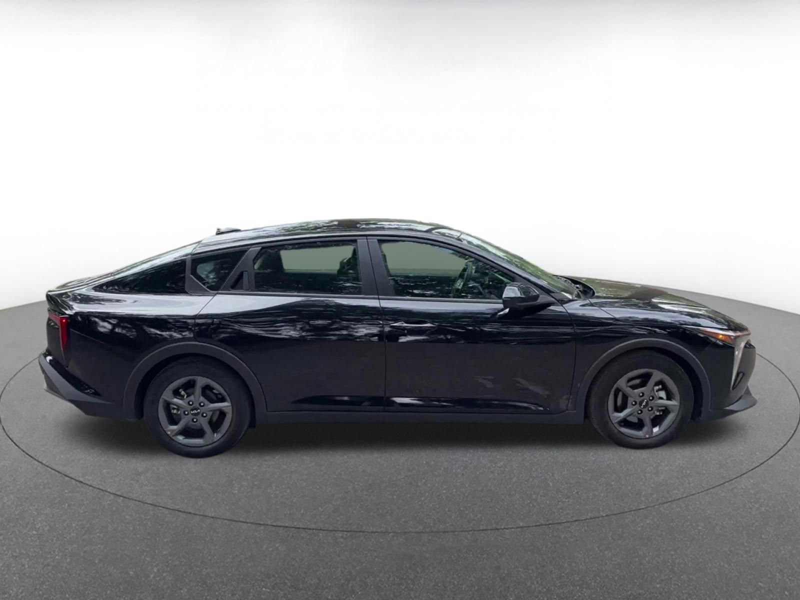 Used 2025 Kia K4 FWD image 16