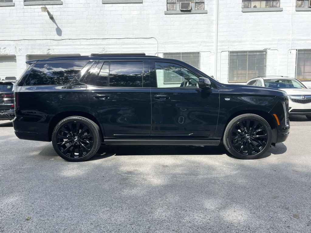 Used 2026 Cadillac Escalade Platinum Sport w/ LPO, ONYX Package AWD/4WD image 8