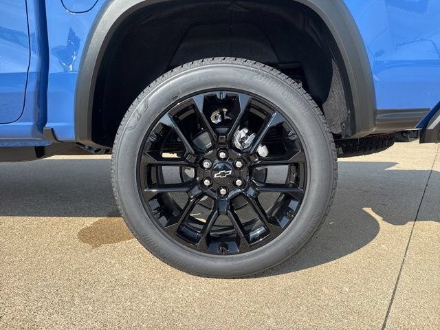 New 2026 Chevrolet Colorado Trail Boss w/ Off-Road Front Bumper Package AWD/4WD image 11