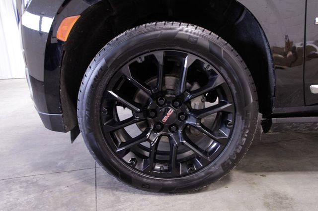 Used 2023 GMC Yukon Denali image 11