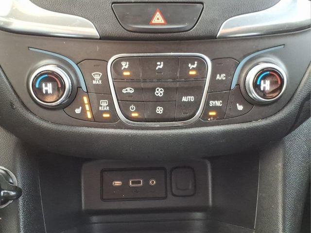 Used 2021 Chevrolet Equinox LT image 20