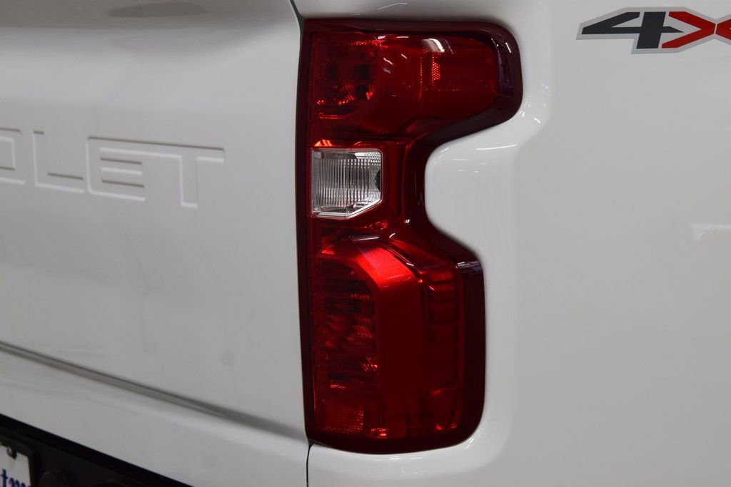Used 2025 Chevrolet Silverado 2500 W/T w/ WT Convenience Package image 18