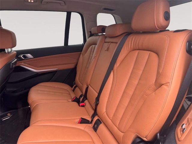 Used 2021 BMW X7 xDrive40i w/ Premium Package image 12