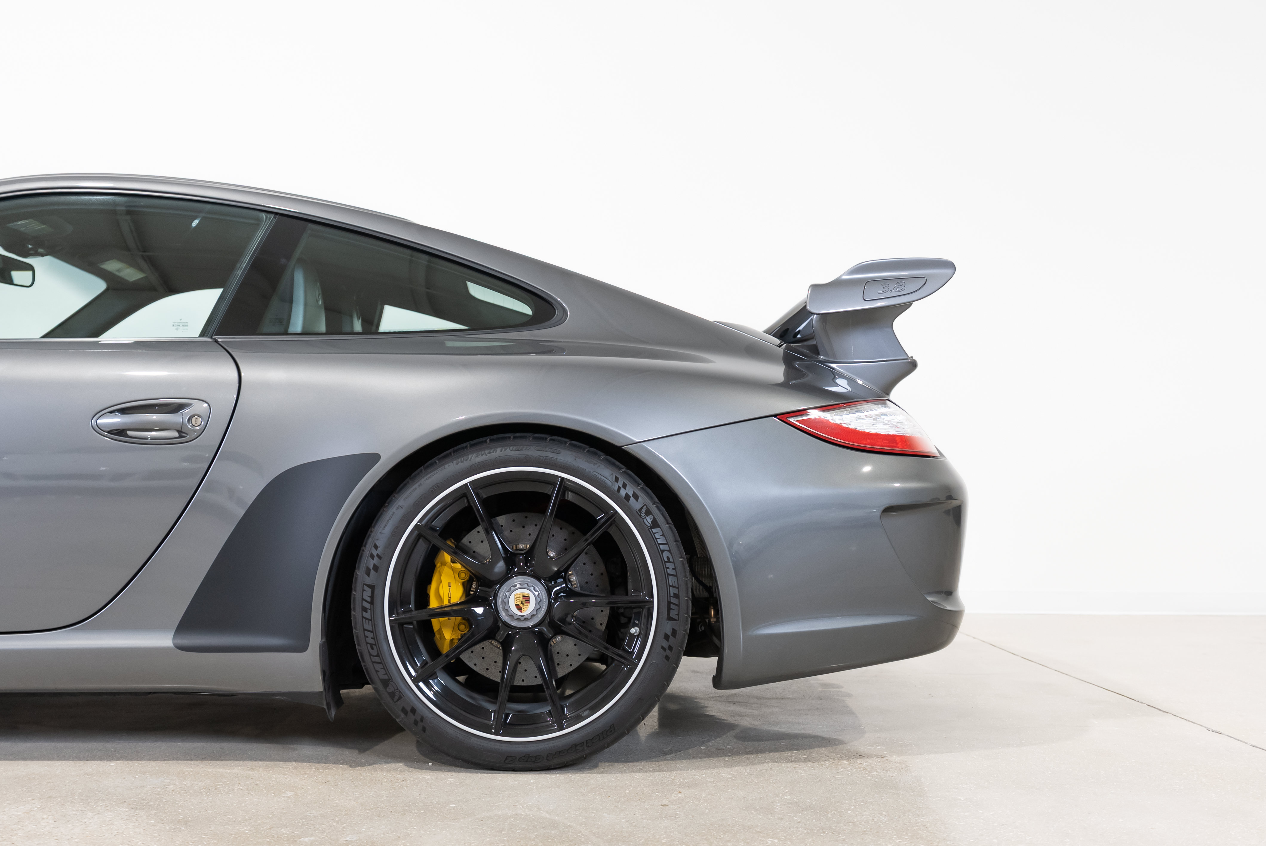 Used 2011 Porsche 911 GT3 RWD image 47