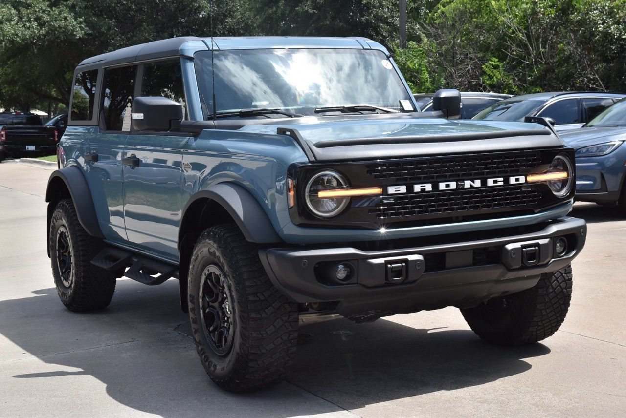 Certified 2023 Ford Bronco Wildtrak AWD/4WD image 4