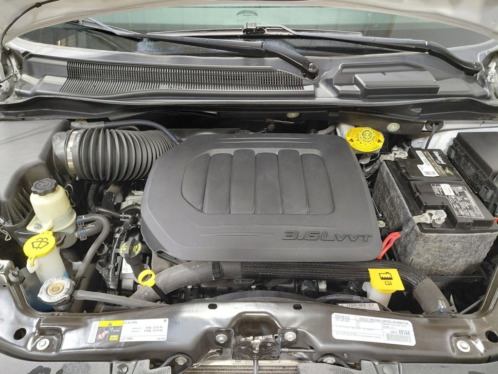 Certified 2020 Dodge Grand Caravan SE w/ UConnect Hands-Free Group image 15