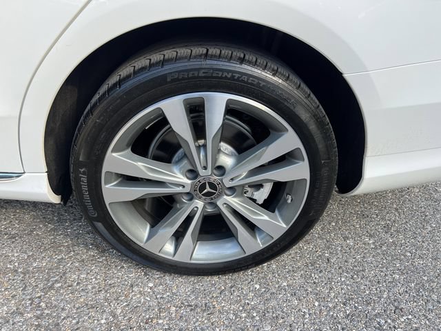 Used 2019 Mercedes-Benz C 300 4MATIC Sedan image 23
