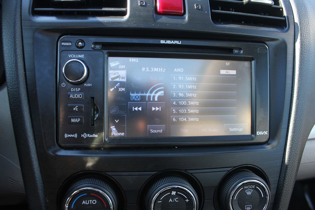 Used 2015 Subaru Forester 2.5i Limited image 19