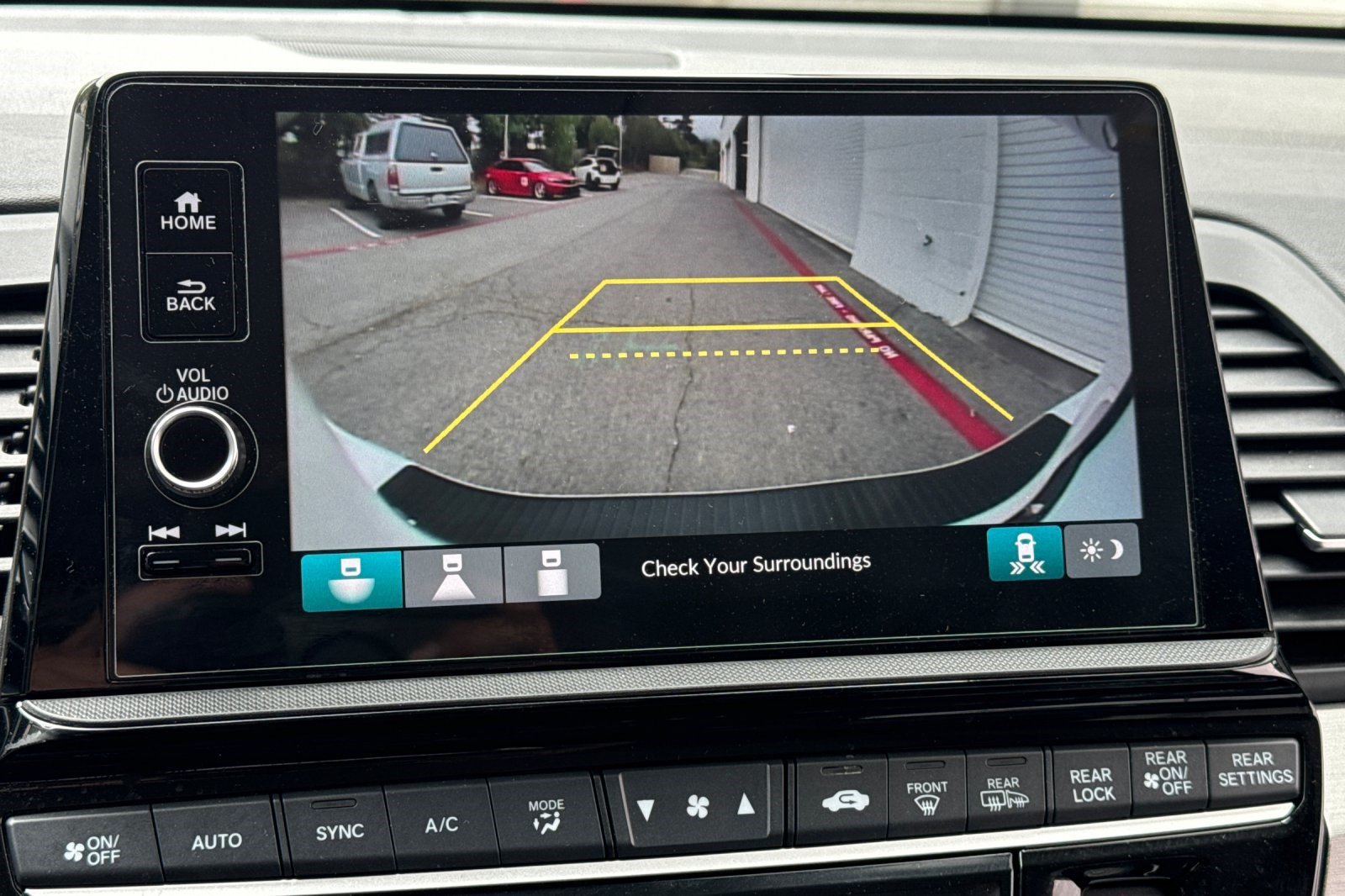 Certified 2025 Honda Odyssey EX-L image 18