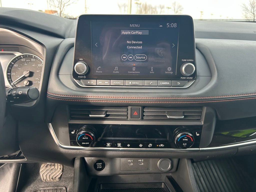 Used 2025 Nissan Rogue SV image 18