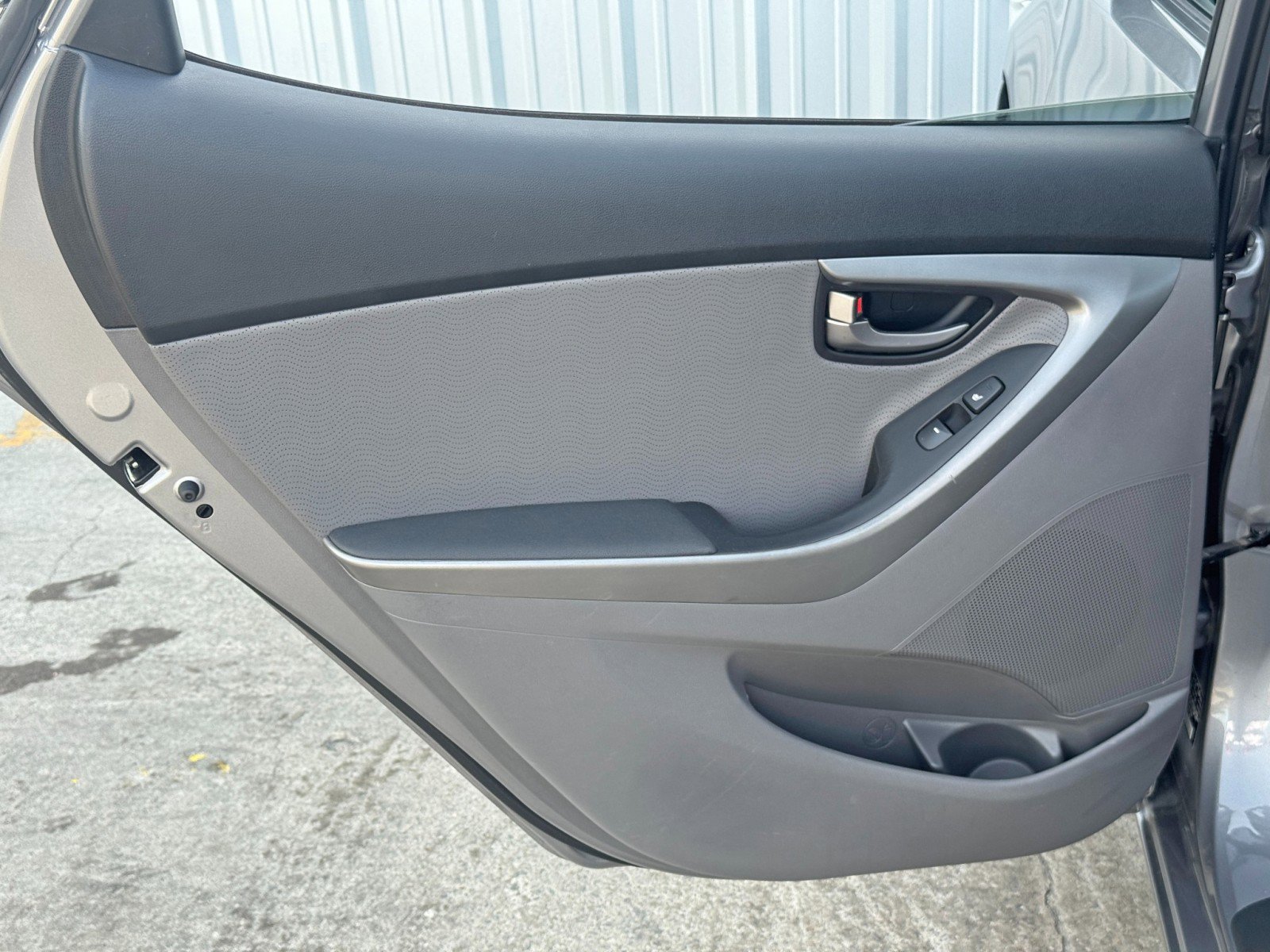 Used 2012 Hyundai Elantra Limited w/ Technology Pkg 5 FWD image 37