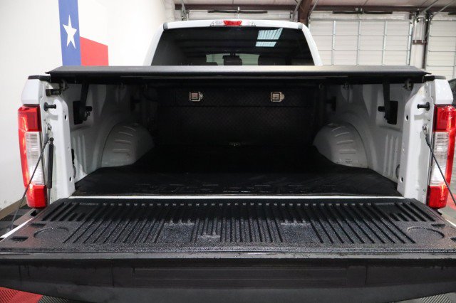 Used 2017 Ford F250 XLT w/ XLT Premium Package AWD/4WD image 28