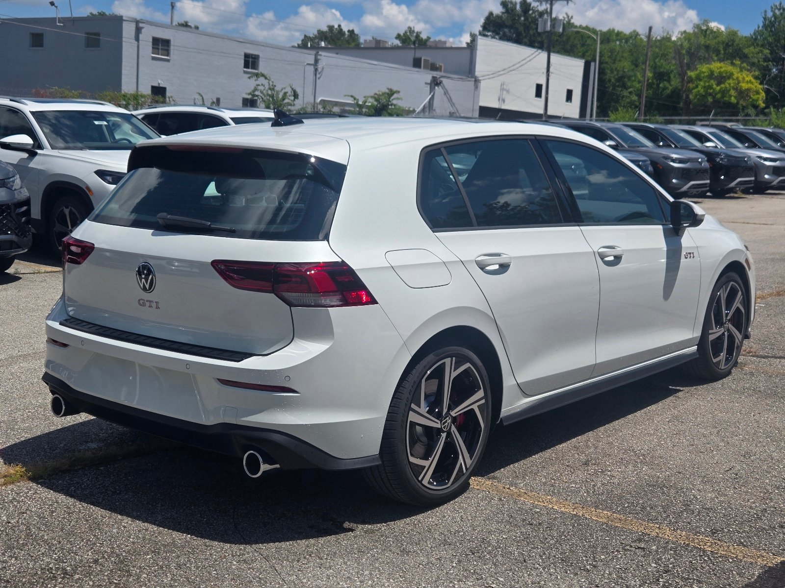 New 2026 Volkswagen GTI SE FWD image 5