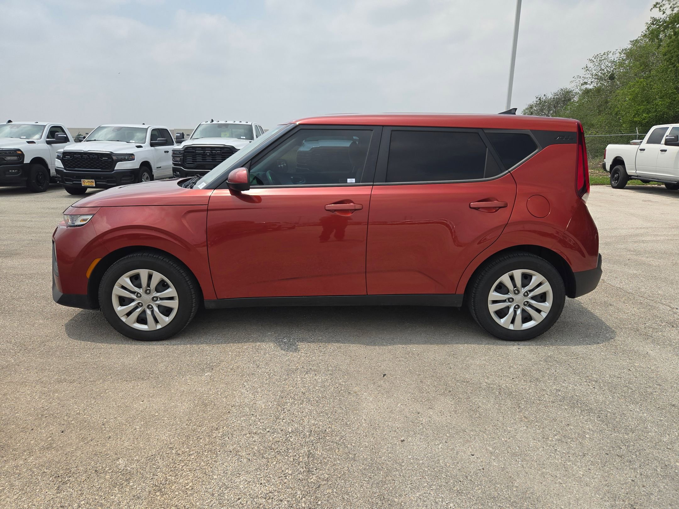 Used 2022 Kia Soul LX FWD image 6