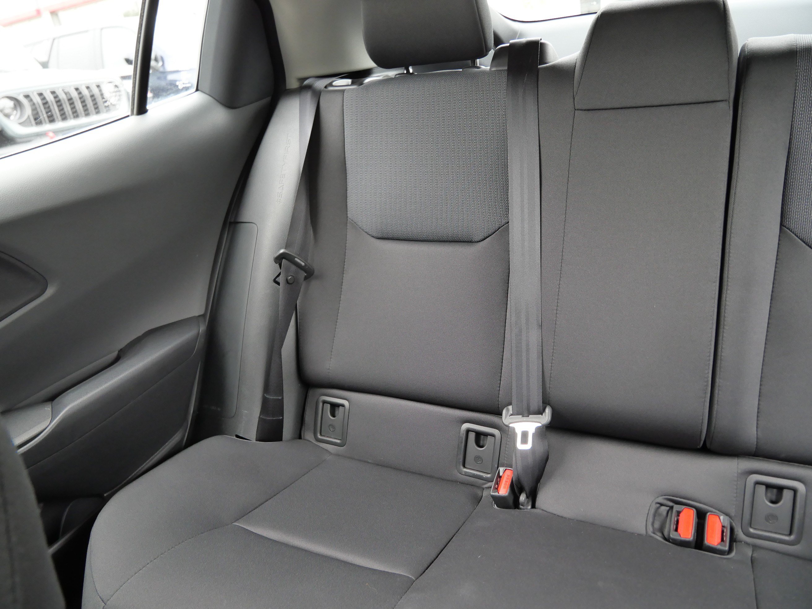 Certified 2025 Toyota Prius LE FWD image 13