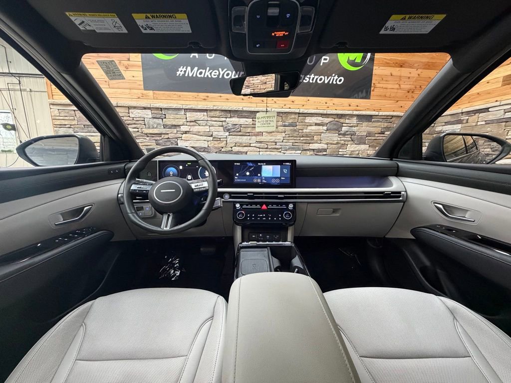 Certified 2025 Hyundai Tucson Limited image 16