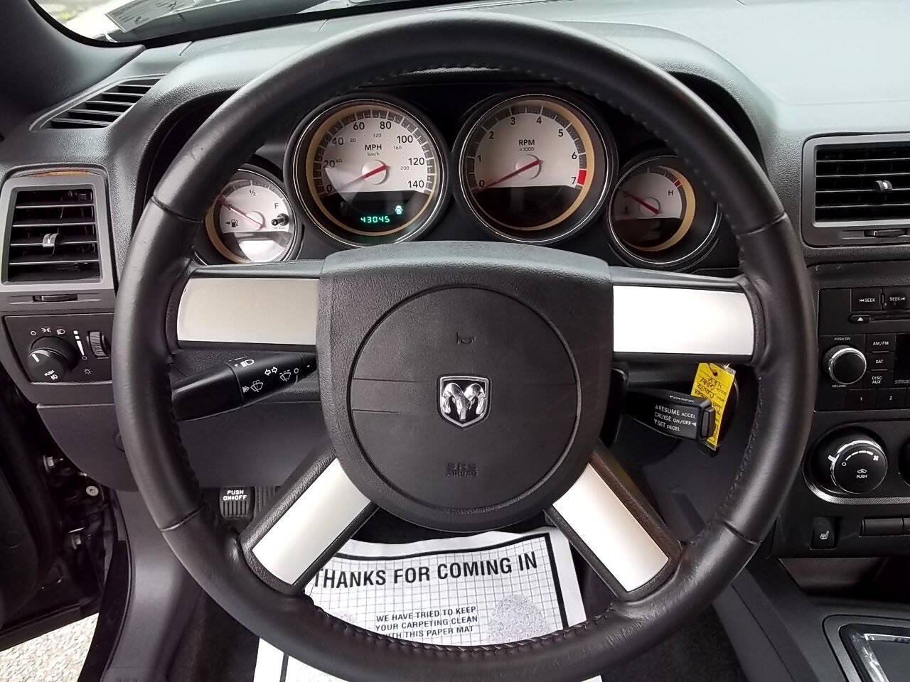 Used 2010 Dodge Challenger SE RWD image 12