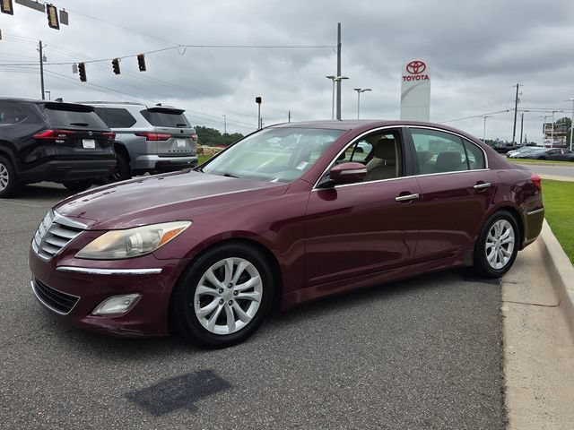 Used 2012 Hyundai Genesis 3.8 RWD image 3