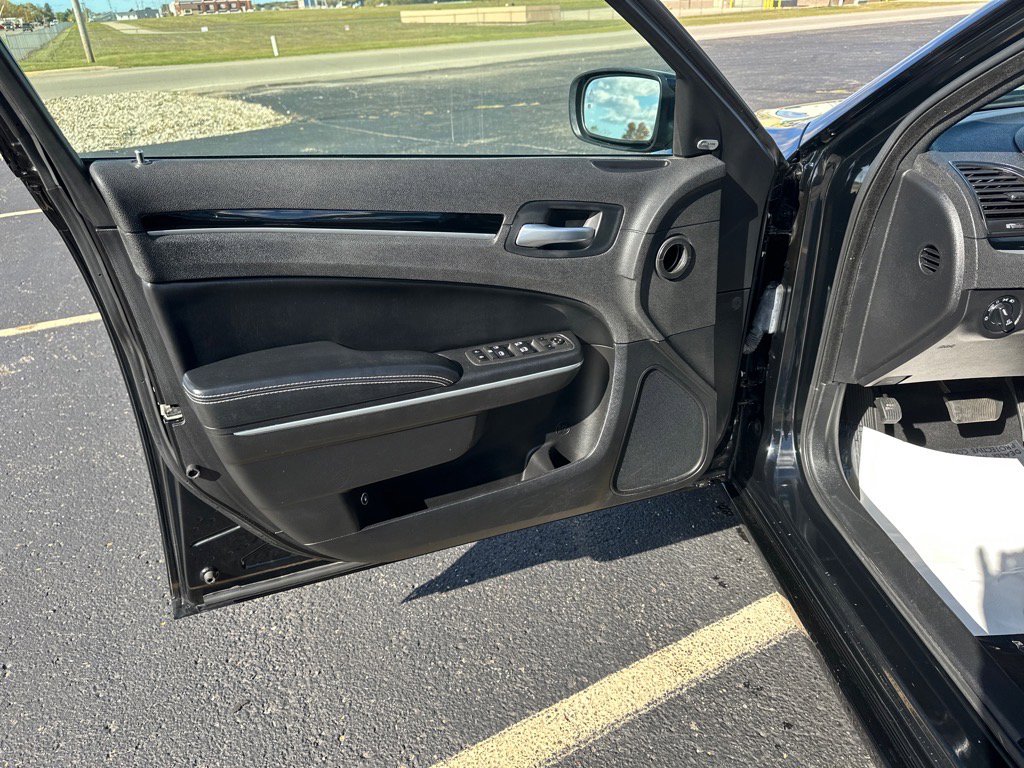 Used 2021 Chrysler 300 S image 15