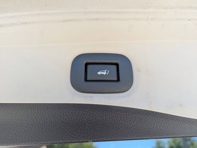 Certified 2020 Nissan Rogue SV image 11