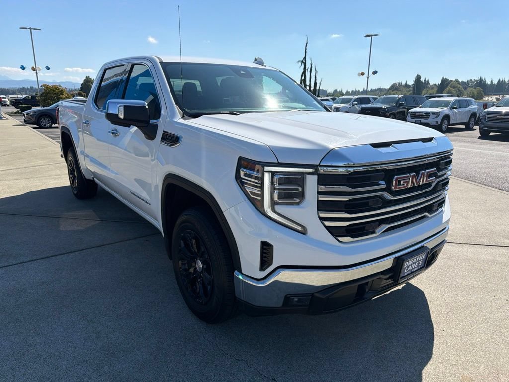 Used 2025 GMC Sierra 1500 SLT AWD/4WD image 8