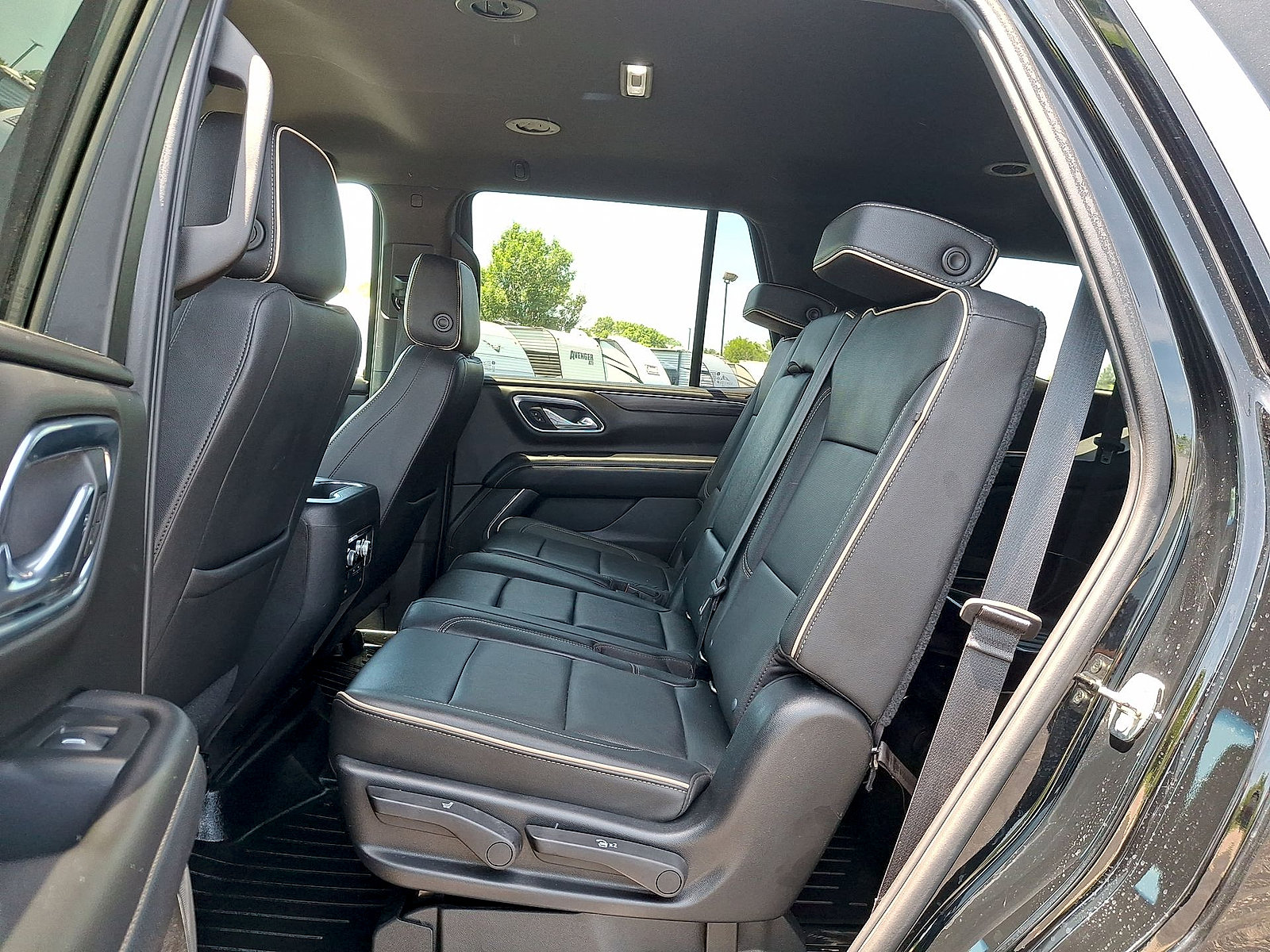 Used 2021 GMC Yukon SLT AWD/4WD image 20