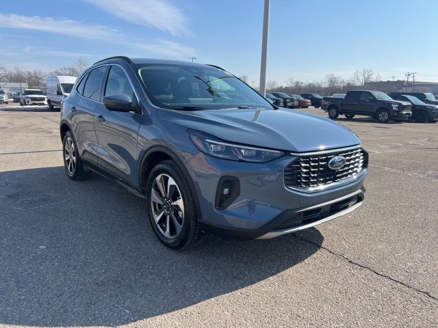 Certified 2024 Ford Escape Platinum image 3