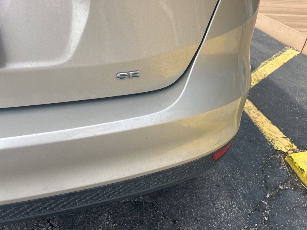 Used 2017 Ford Focus SE FWD image 6