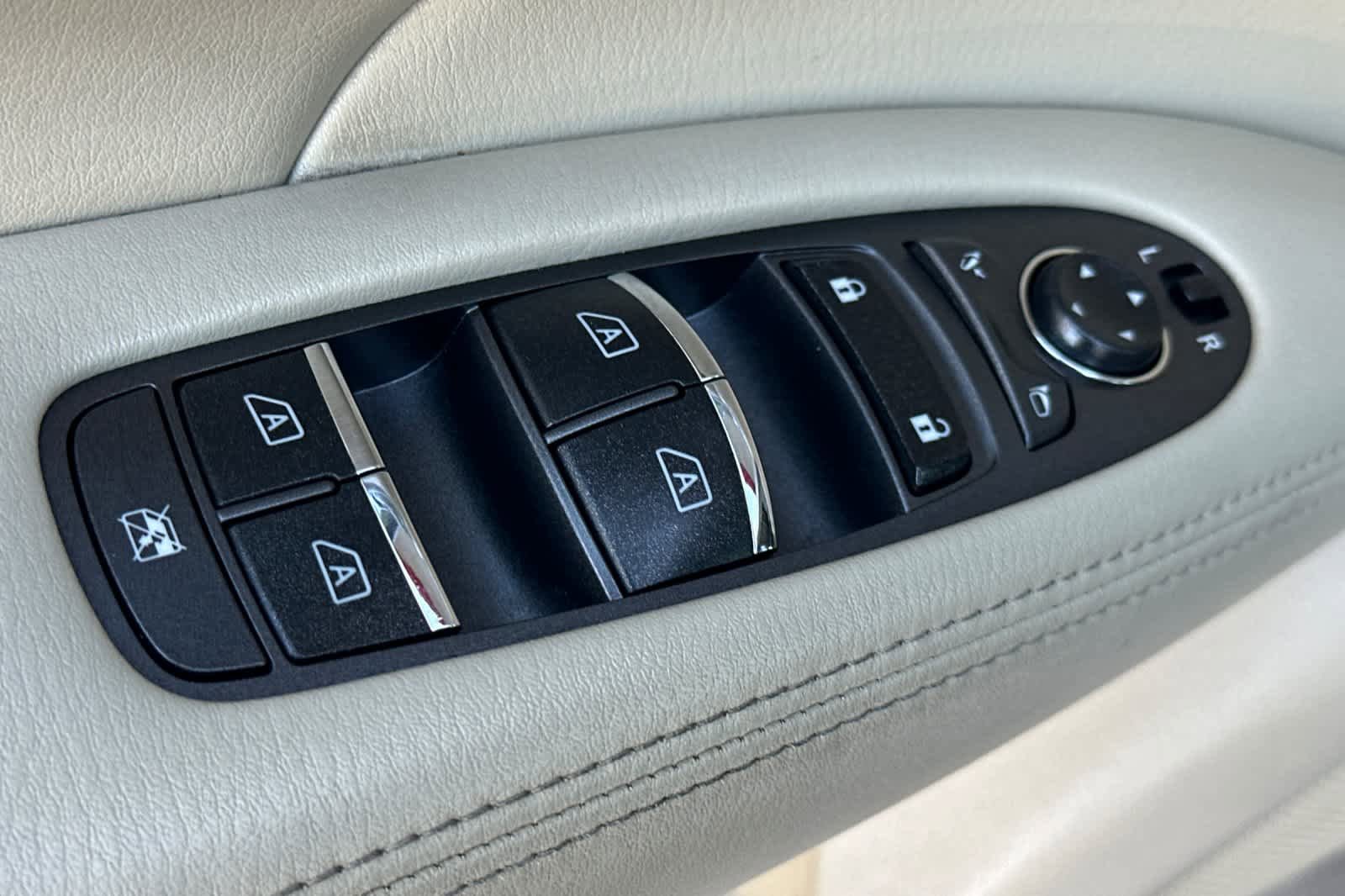 Used 2012 INFINITI M37 x w/ Premium Pkg image 13