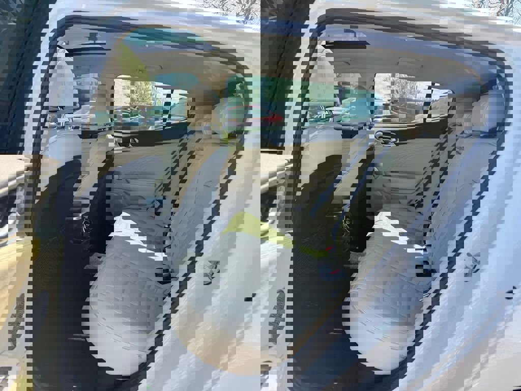 Used 2023 Kia Stinger GT2 image 15