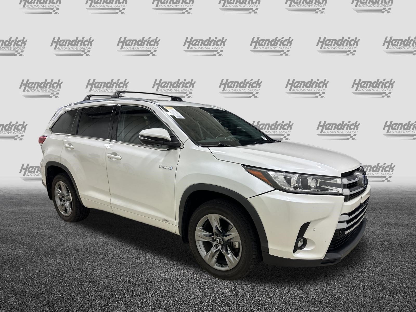 Used 2019 Toyota Highlander Limited Platinum AWD/4WD image 2