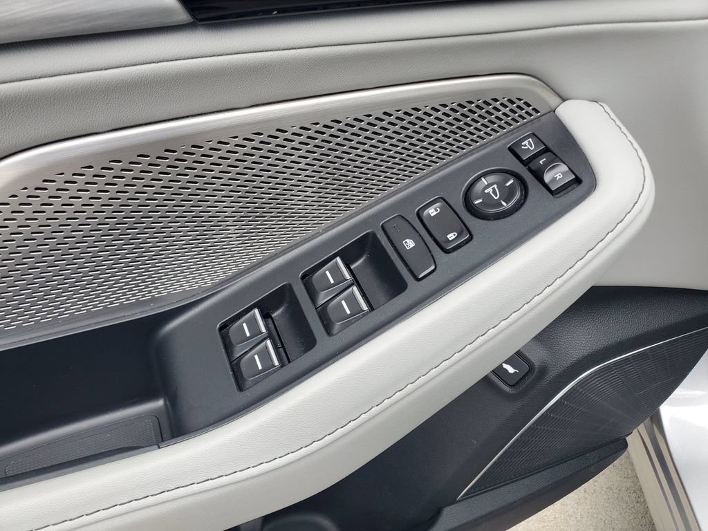 Used 2024 Acura MDX FWD w/ Technology Package image 22