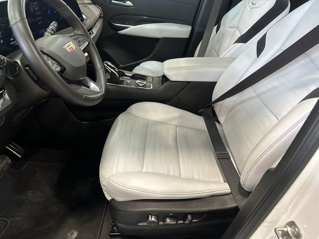 Used 2024 Cadillac XT4 Sport image 19